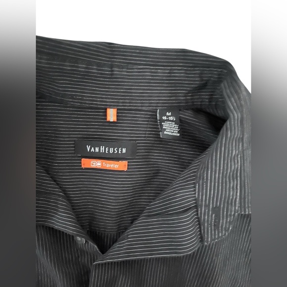 Mens Van Heusen Traveler Stretch Classic Fit No-Iron Button Down Size Medium M - Picture 2 of 8